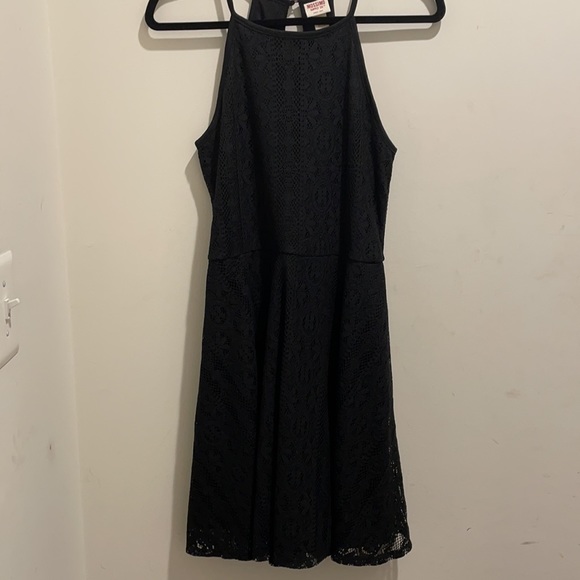 Pretty Black Lace Dress - Size M - Picture 2 of 5